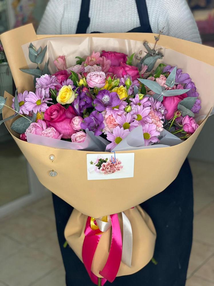 Букет цветов из: Хризантемы, Гвоздики и Альстромерии в Зарайский