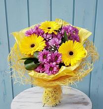 Букет цветов из:  Хризантемы и Герберы в Зарайский