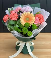 Букет цветов из:  Гвоздики, Розы, Герберы и Хризантемы в Зарайский
