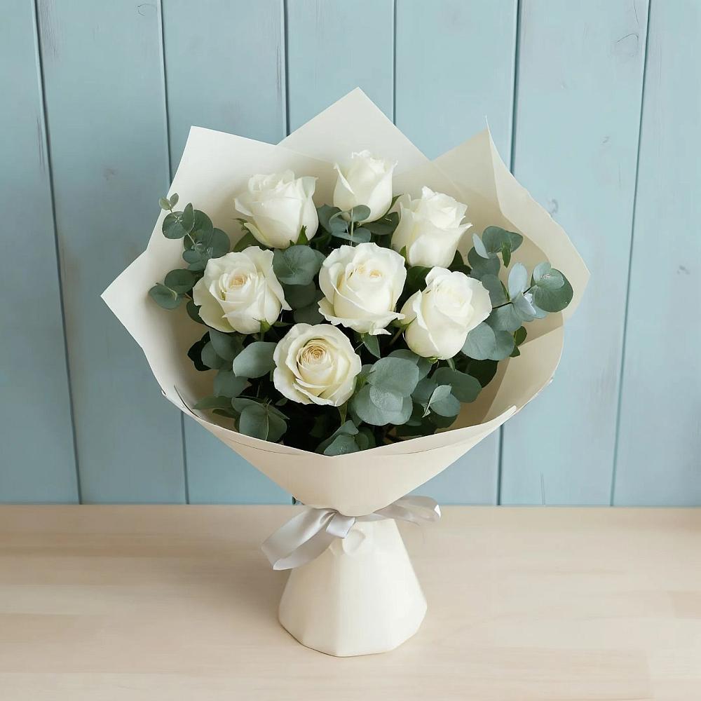 Букет Белые розы в Эвкалипте в Зарайский
