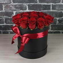 Цветочная композиция из Розы в шляпной коробке в Зарайский