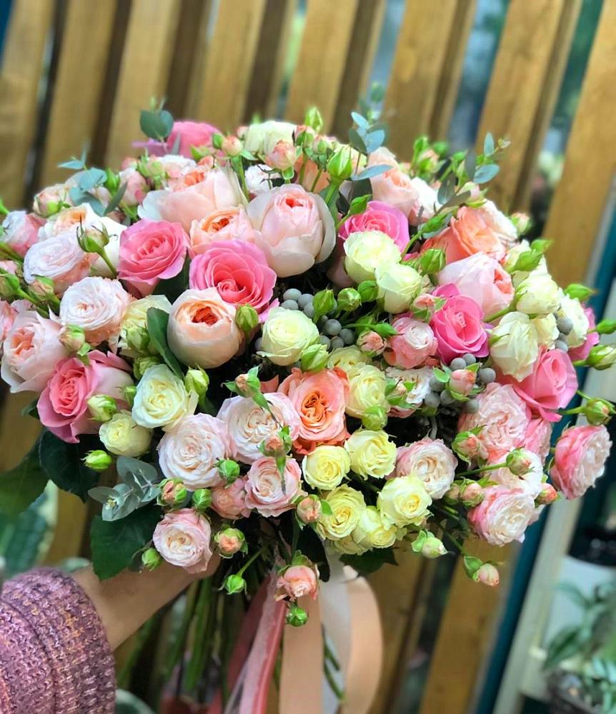 Букет цветов из: Розы в Зарайский