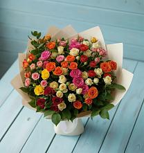 Букет Микс из разноцветных кустовых роз в Зарайский